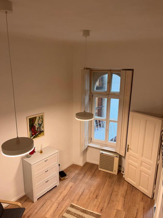 Calm, Artistic Apartment 9Th Distric Central City Budapest Eksteriør billede
